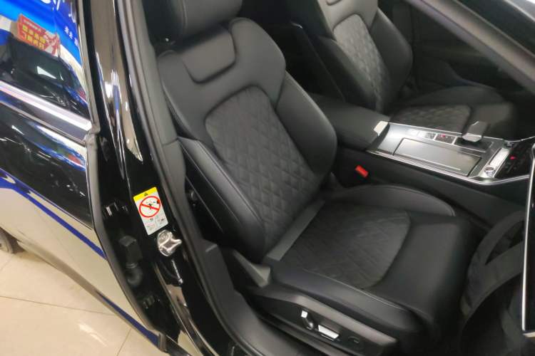 Used Audi A6L 2025 Revised 45 TFSI Prestige Dynamic Edition
