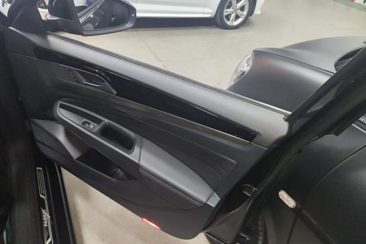 Used Volkswagen Passat 2019 330TSI Elite Edition China VI
