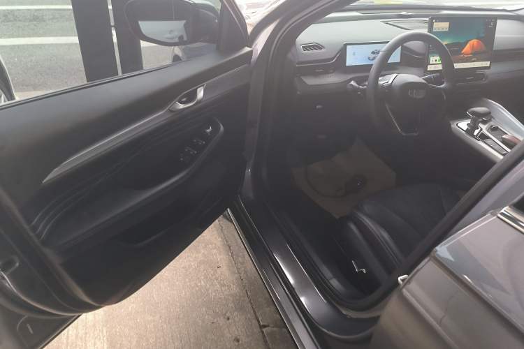 Used Geely Auto Preface 2025 Dongfang Yao 1.5TD Kunlun Edition
