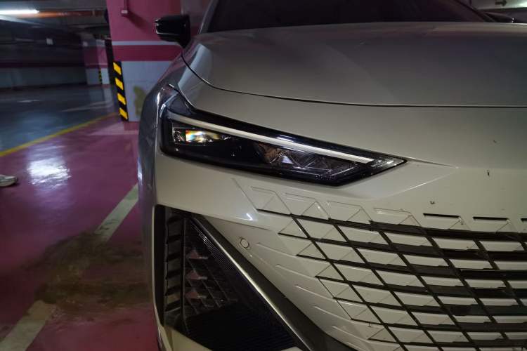 Used Changan UNI-V 2022 1.5T Prestige Version
