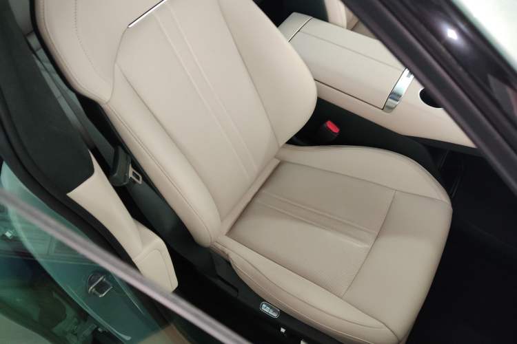 Used  YU7 2025 Ultra-Long Range High-Performance All-Wheel-Drive Max Edition