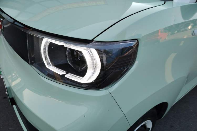 Used Wuling Hongguang MINIEV 2021 Macaron Fashion Model Lithium Iron Phosphate