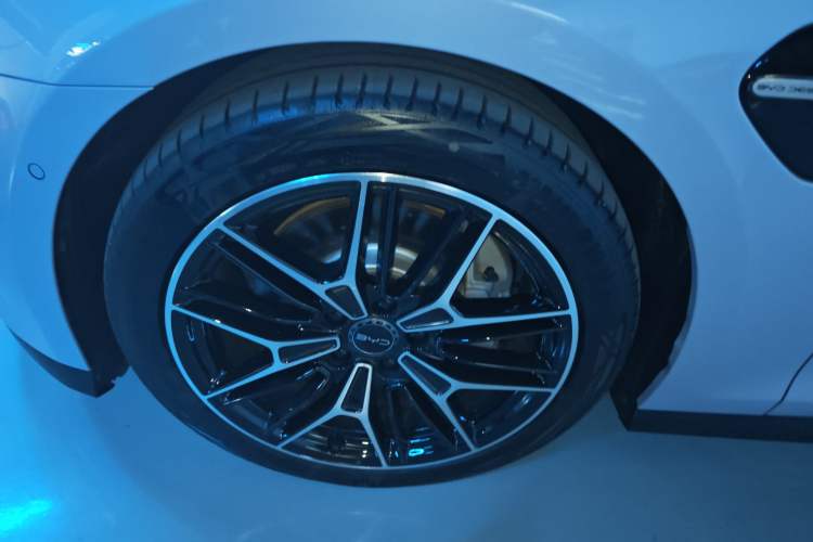 Used BYD Seal 2025 650 Intelligent Driving Version
