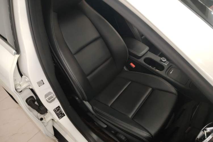 Used Mercedes-Benz GLA 2016 GLA 200 Fashion Model