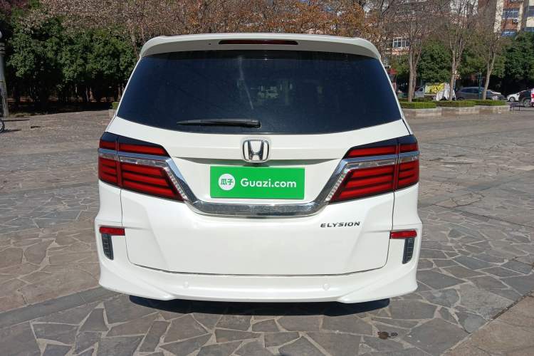 Used Honda Elysion 2016 2.4L Style Edition
