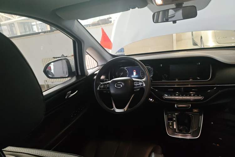 Used GAC Trumpchi M6 2019 270T Automatic Luxury Edition (6-seater) - China V Standard