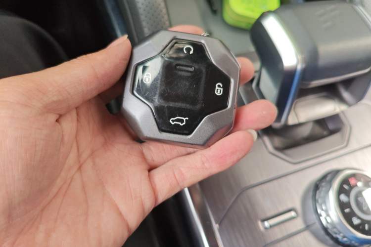 Used JETOUR Traveler 2023 2.0T All-Wheel-Drive CrossPRO
