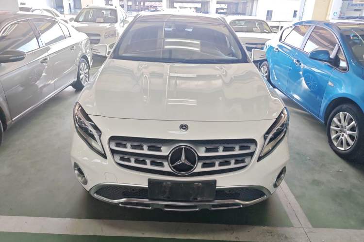 Used Mercedes-Benz GLA 2017 GLA 220 4MATIC Luxury Model
