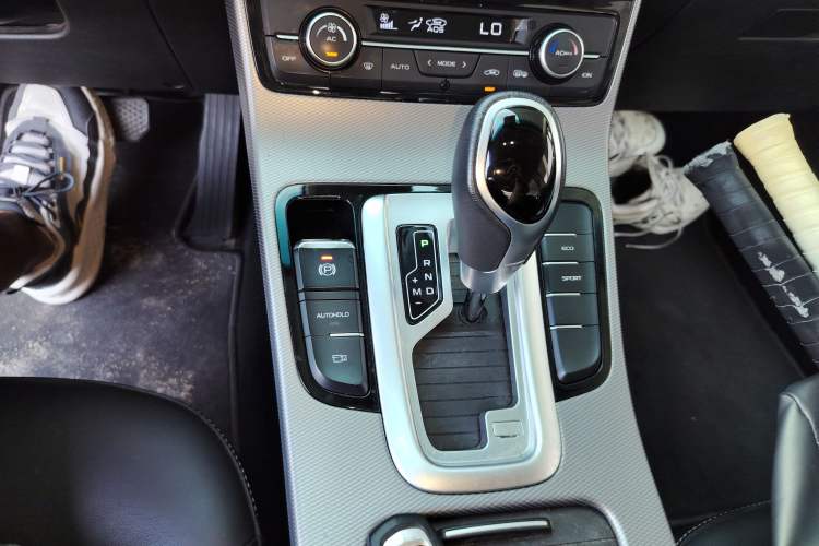 Used Geely Auto Emgrand GL 2018 1.4T DCT Elite Smart Connectivity Version
