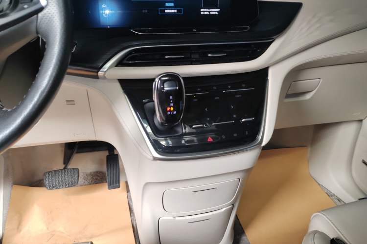 Used Buick GL8 2022 Avenir Aivia Six-Seat Deluxe Edition
