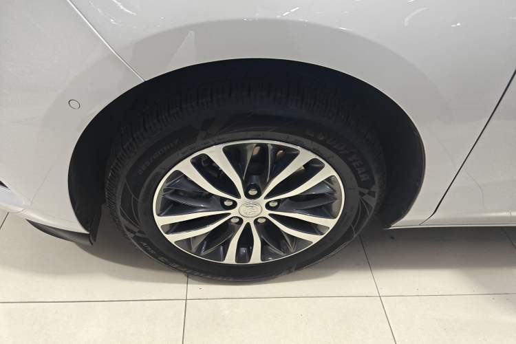 Used Buick GL8 2020 ES Land Cruiser 653T Luxury Edition
