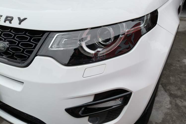 Used Land Rover Discovery Sport 2019 240 PS SE Dynamic Version China VI Standard
