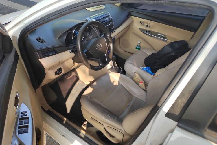 Used Toyota YARiS L 2015 1.5E Automatic Charm Edition