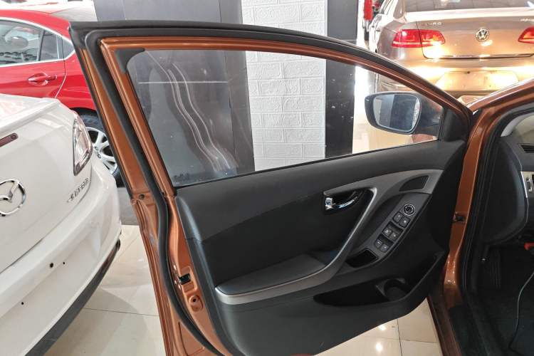 Used Hyundai Elantra 2013 1.6L Automatic Leading Model
