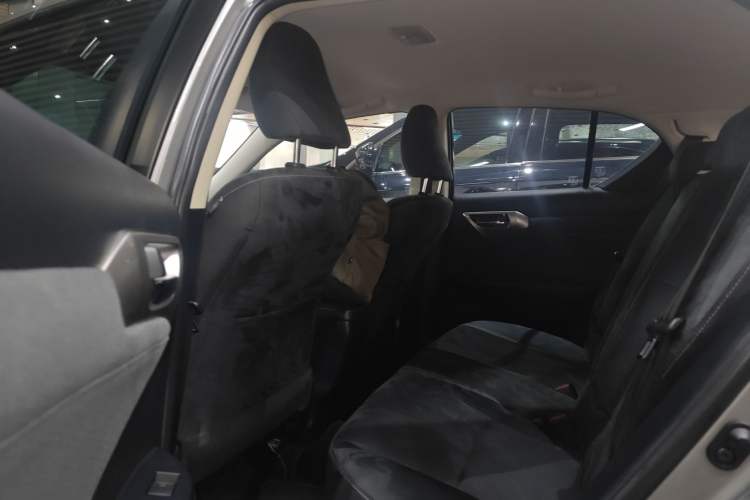 Used Lexus CT 2017 CT200h Elite Edition Monotone China VI
