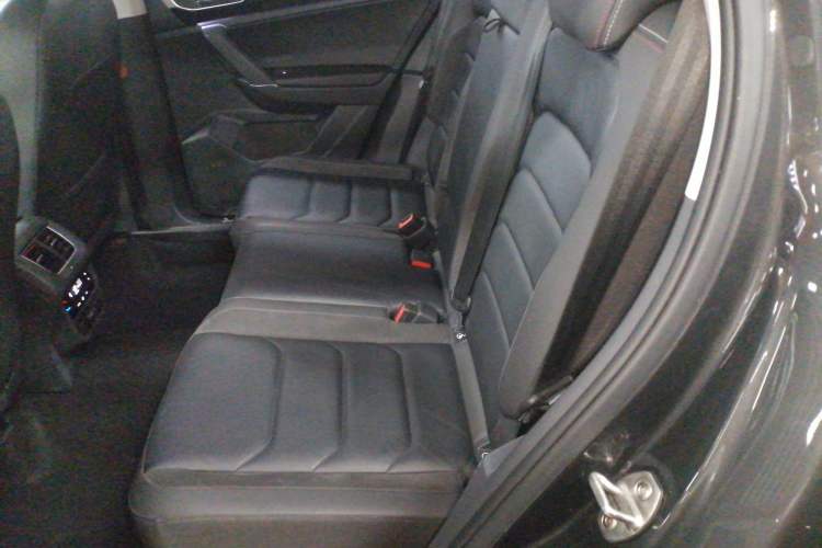 Used Volkswagen Tayron 2020 330TSI Two-Wheel Drive Luxury Smart Connectivity Version
