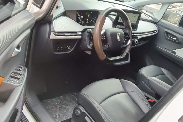 Used Bestune NAT 2023 PRO Comfortable Travel Battery-Swap Version 401km
