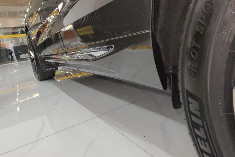 Used Volvo XC60 2022 B5 4x4 Zhiyi Luxury Edition
