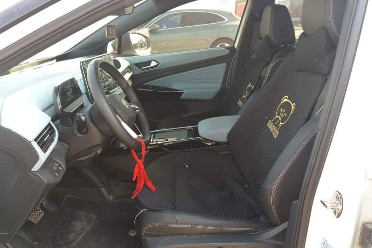 Used Volkswagen ID.4 X 2025 Smart Version Pure & Intelligent Enjoyment Edition
