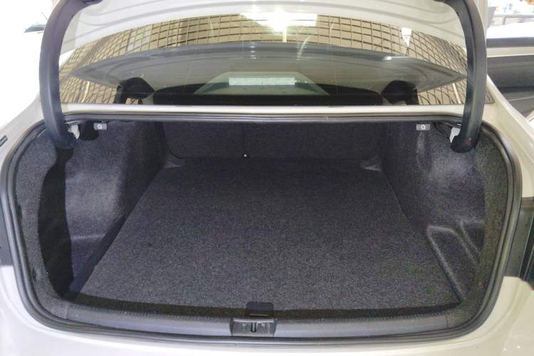 Used Volkswagen Passat 2014 1.8TSI DSG 30th Anniversary Edition
