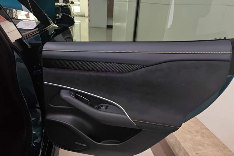 Used  SU7 Ultra 2025 Ultra Model
