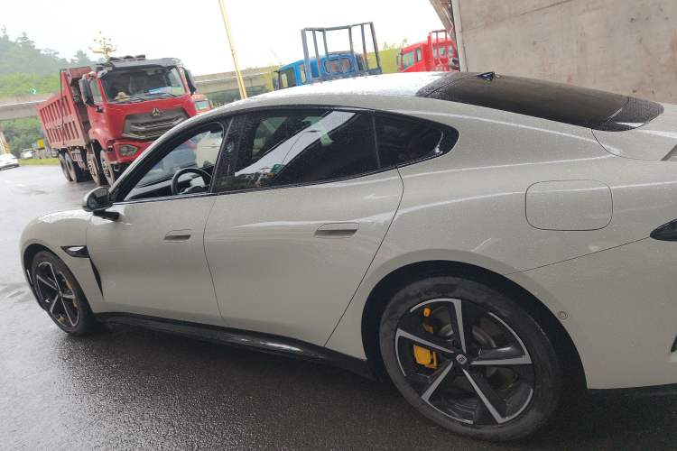 Used  SU7 2024 Four-Wheel Drive Ultra-Long Range Advanced Intelligent Driving Max Edition
