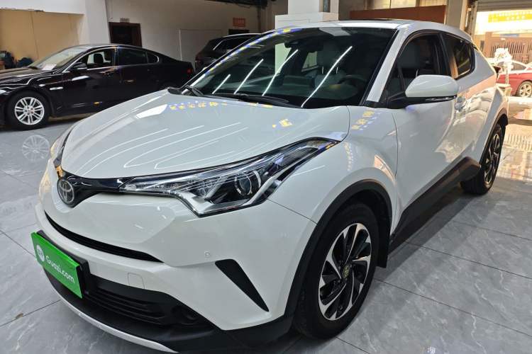 Used Toyota IZOA 2020 2.0L Yi Xiang CARE