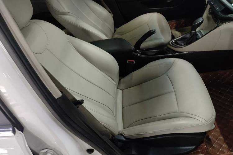 Used Buick GT 2018 15T Dual-Clutch Elite Model China V Standard
