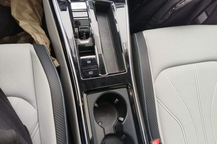 Used Volkswagen Lamando 2024 Lavida L 280TSI DSG Cool & Spicy Edition