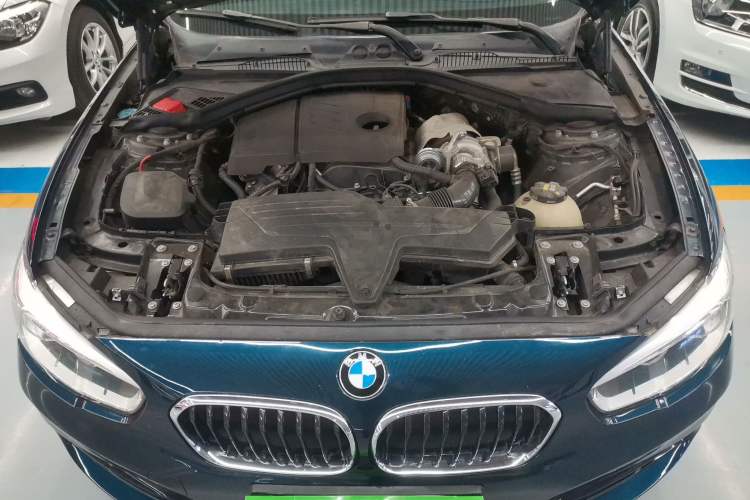 Used BMW 1 Series 2015 120i Sport Design Package
