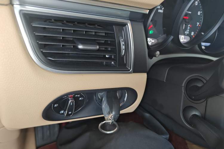 Used Porsche Macan 2017 Macan 2.0T