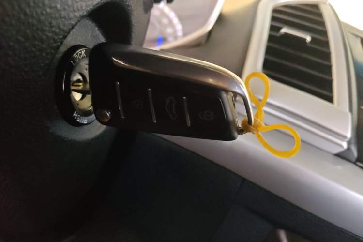 Used  Refine S3 2016 1.5L CVT Luxury Smart Version
