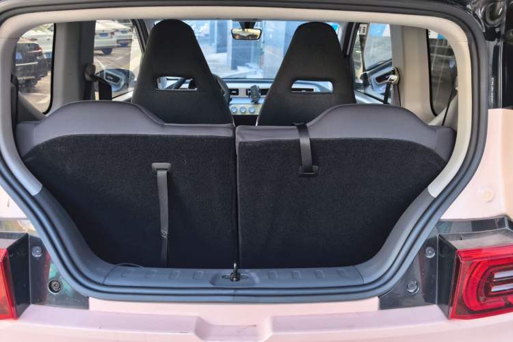 Used Wuling Hongguang MINIEV 2022 Macaron Premium Model – Lithium Iron Phosphate