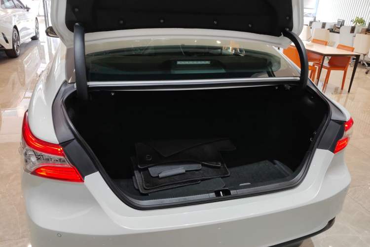 Used Toyota Camry 2021 Dual-Motor 2.5HG Luxury Edition
