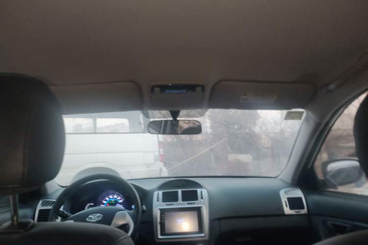 Used  300E 2017 Standard Model