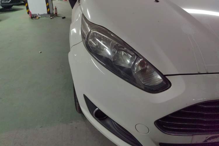 Used Ford Fiesta 2013 Hatchback 1.5L Automatic Fashion Edition