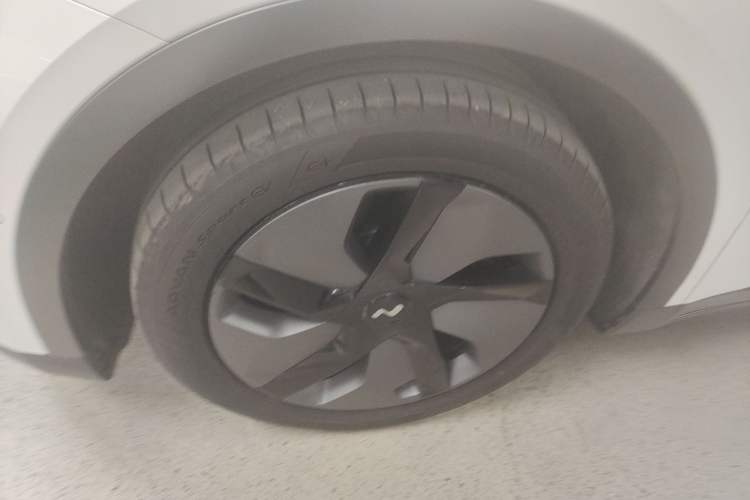 Used ONVO L60 2024 60 kWh All-Wheel Drive
