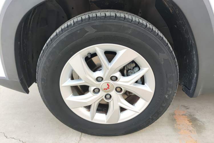Used Wuling Hongguang S3 2019 1.5L Manual Comfort Model China VI Standard