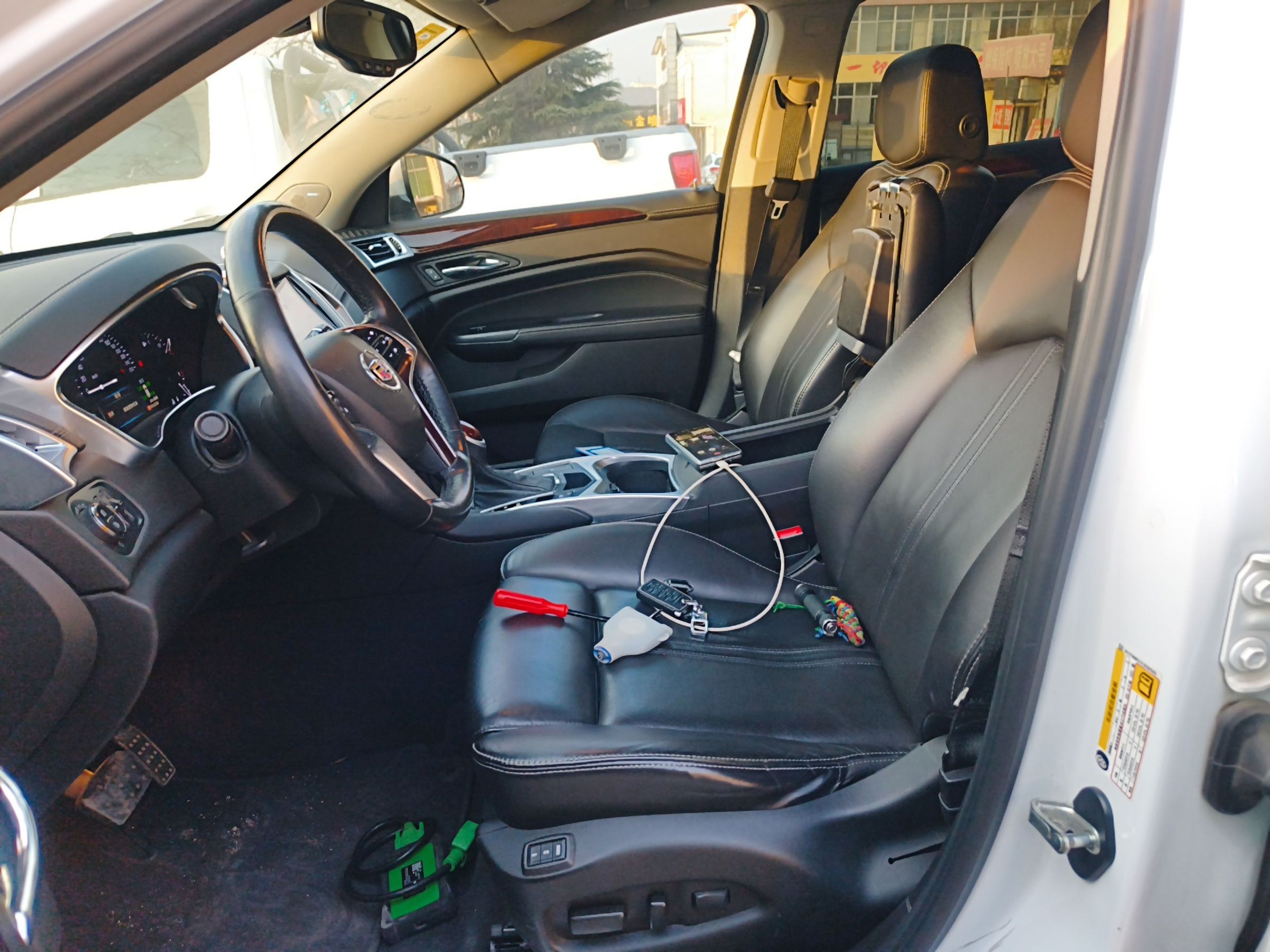 Переднее сиденье в автомобиле