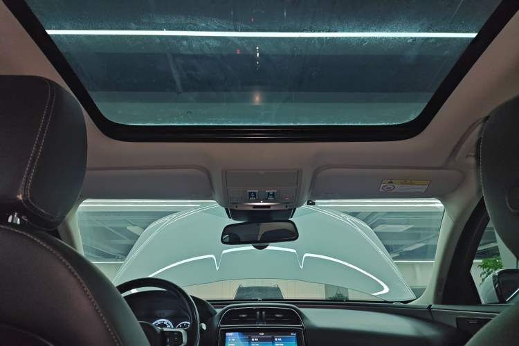 Used Jaguar XEL 2019 2.0T 200 PS Deluxe Edition
