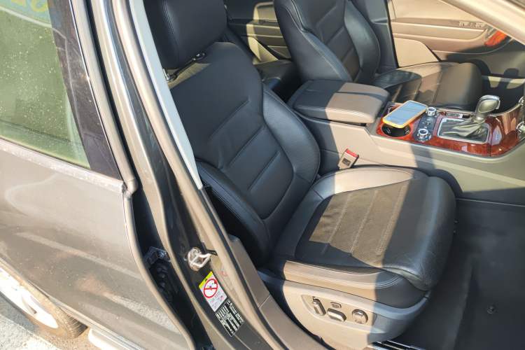 Used Volkswagen Touareg 2014 3.0 TSI New Edition