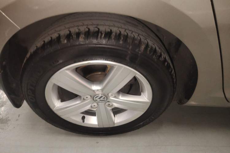 Used Volkswagen Golf 2017 1.6L Automatic Comfort Million-Vehicle Anniversary Edition
