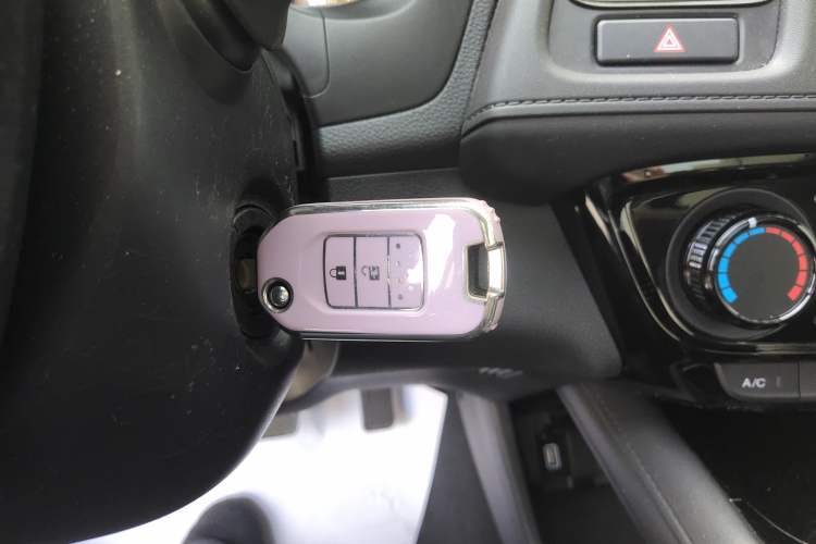 Used Honda Vezel 2020 1.5L CVT Pioneer Edition
