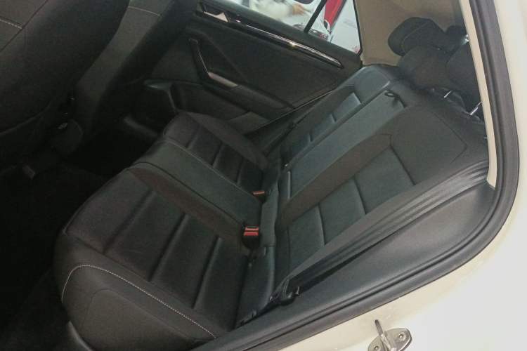 Used Volkswagen T-ROC 2022 280TSI DSG Two-Wheel Drive Elite PLUS
