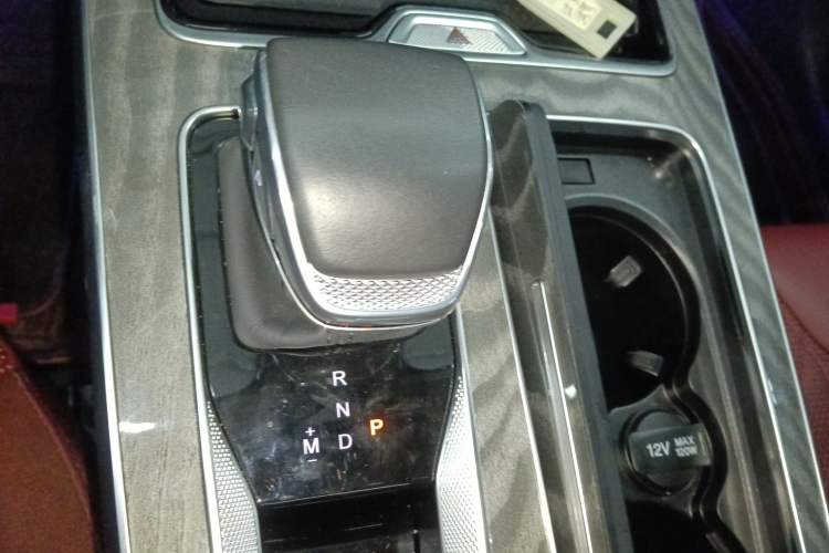 Used Hongqi HS5 2023 2.0T Four-Wheel Drive Flagship Pro Edition