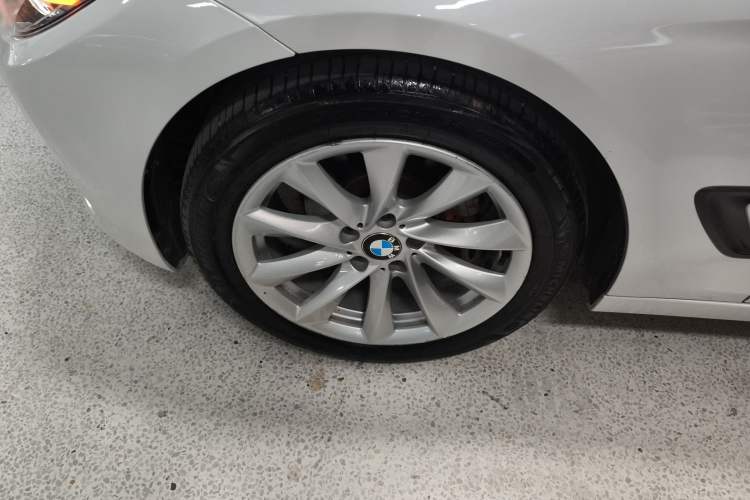 Used BMW 3 Series GT 2018 320i Sport Edition
