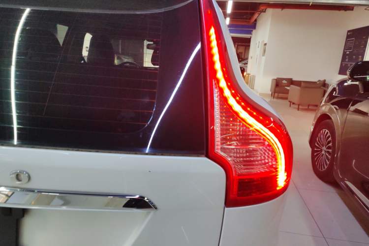 Used Volvo XC60 2017 T5 Smart Upgrade Edition
