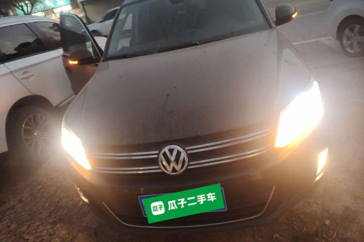 Used Volkswagen Tiguan 2015 1.8TSI Automatic All-Wheel-Drive Luxury Model
