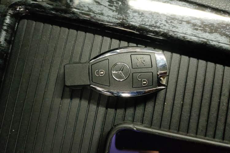 Used Mercedes-Benz GLK-Class 2013 Facelift GLK 300 4MATIC Fashion Edition