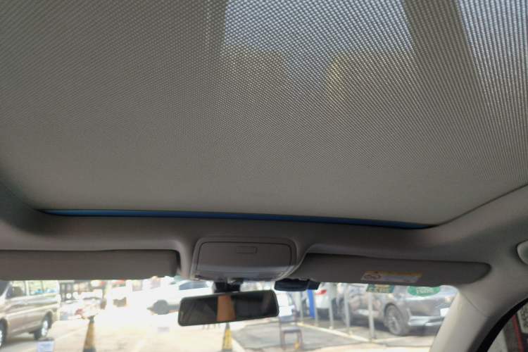 Used Volkswagen Tiguan 2017 300TSI Automatic Two-Wheel Drive Silk Road Comfort Edition
